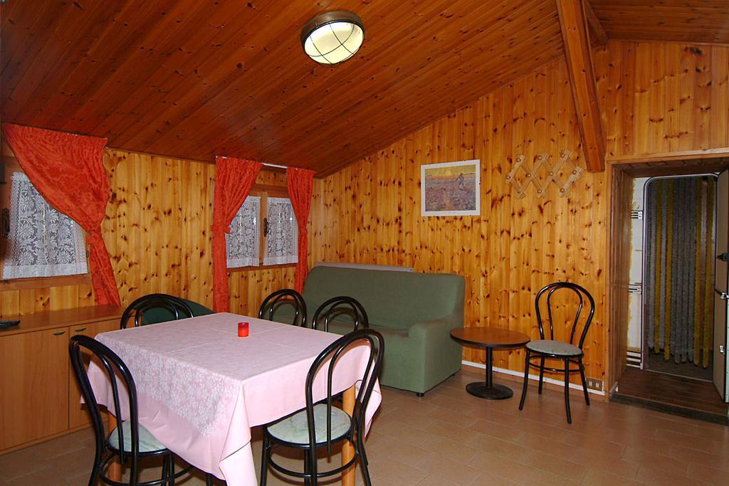 Camping Hotel Au Lac De Como ソーリコ エクステリア 写真