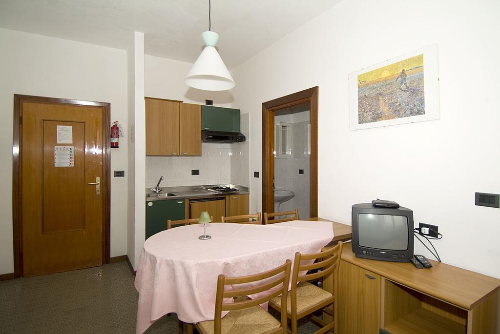 Camping Hotel Au Lac De Como ソーリコ エクステリア 写真