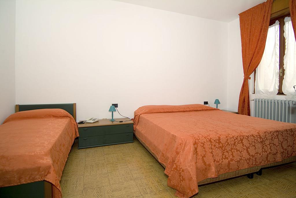 Camping Hotel Au Lac De Como ソーリコ 部屋 写真