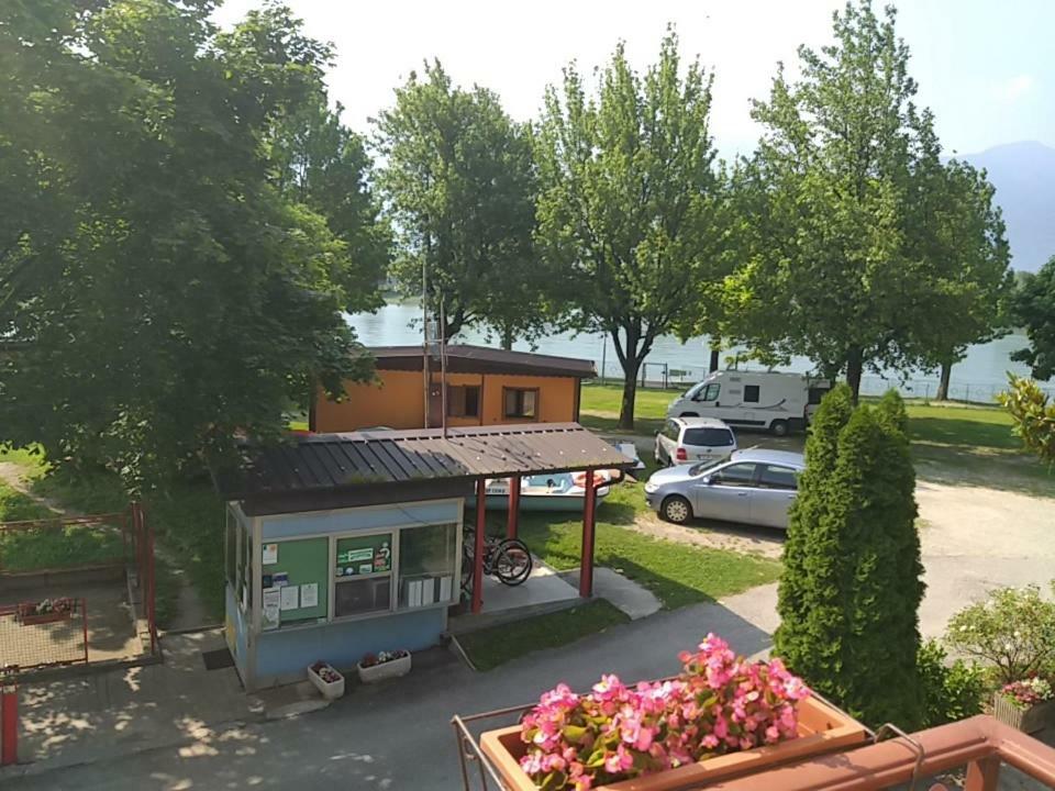 Camping Hotel Au Lac De Como ソーリコ エクステリア 写真